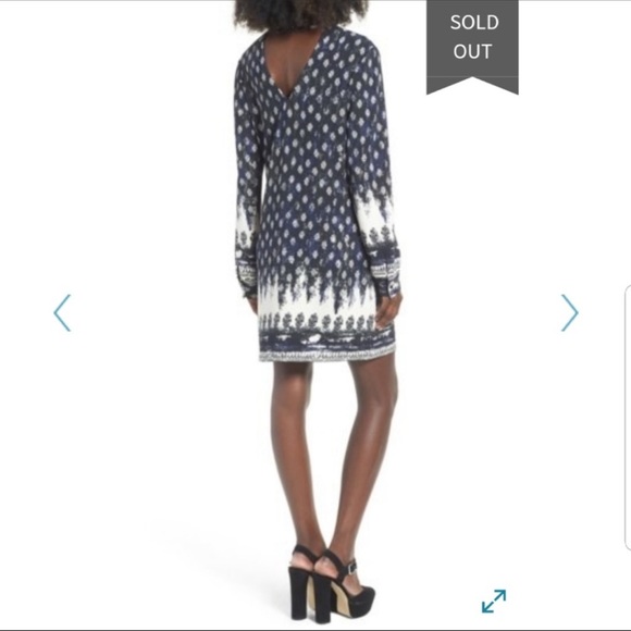 125 WAYF Choker Keyhole Shift Dress Size Small - Picture 3 of 4